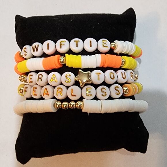 SWIFTIE 5 PIECE BRACELET SET - Picture 4 of 4